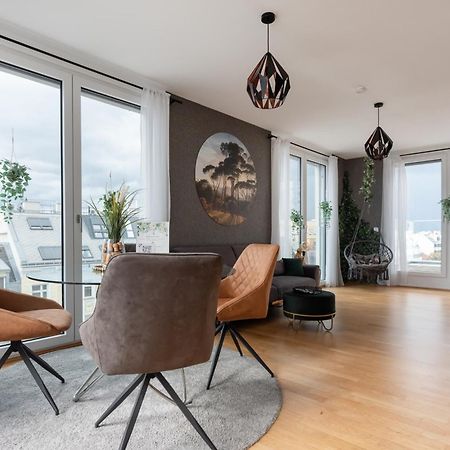 Apartment Mit Traumhafter Dachterrasse & Weitblick Wina Bagian luar foto