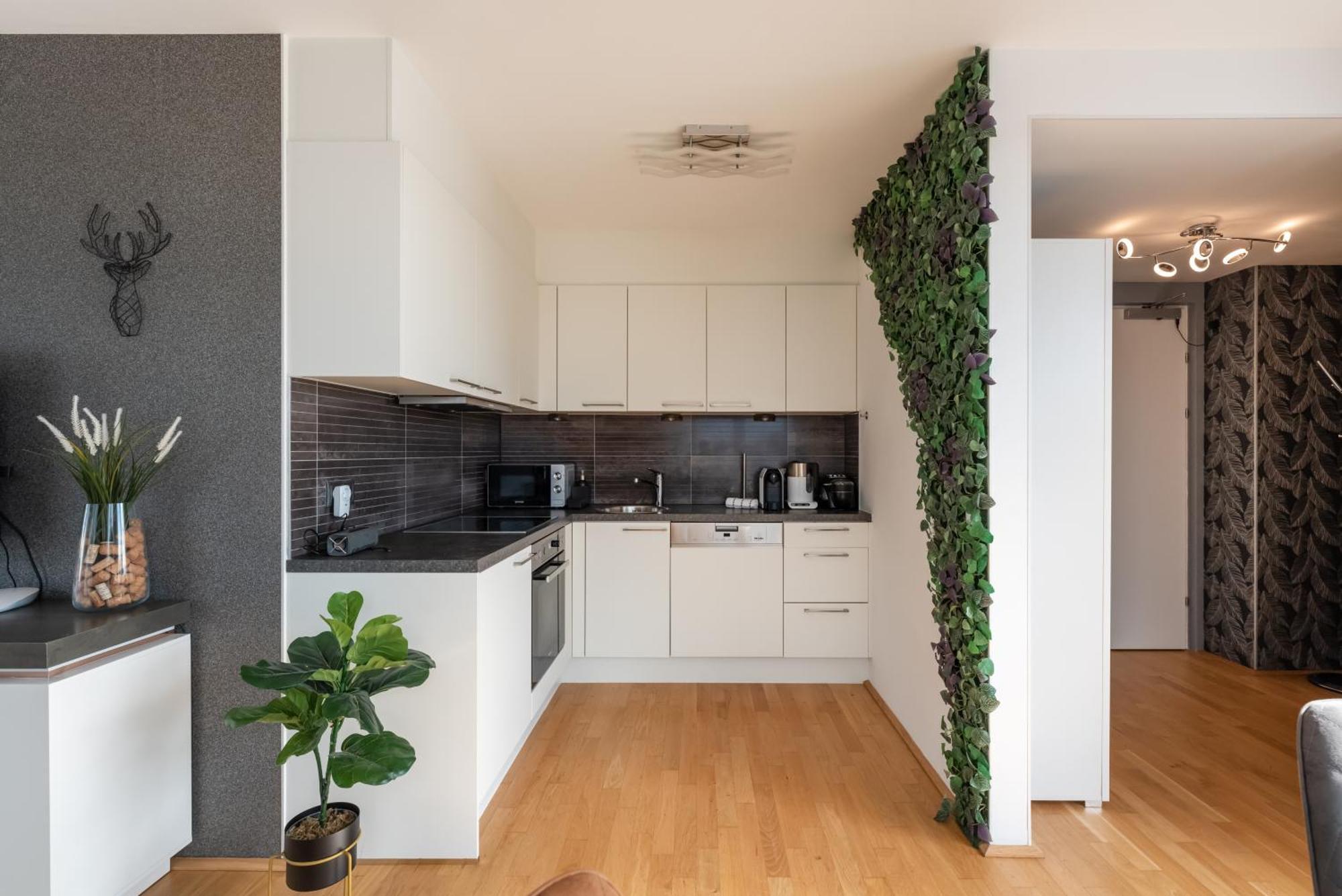 Apartment Mit Traumhafter Dachterrasse & Weitblick Wina Bagian luar foto