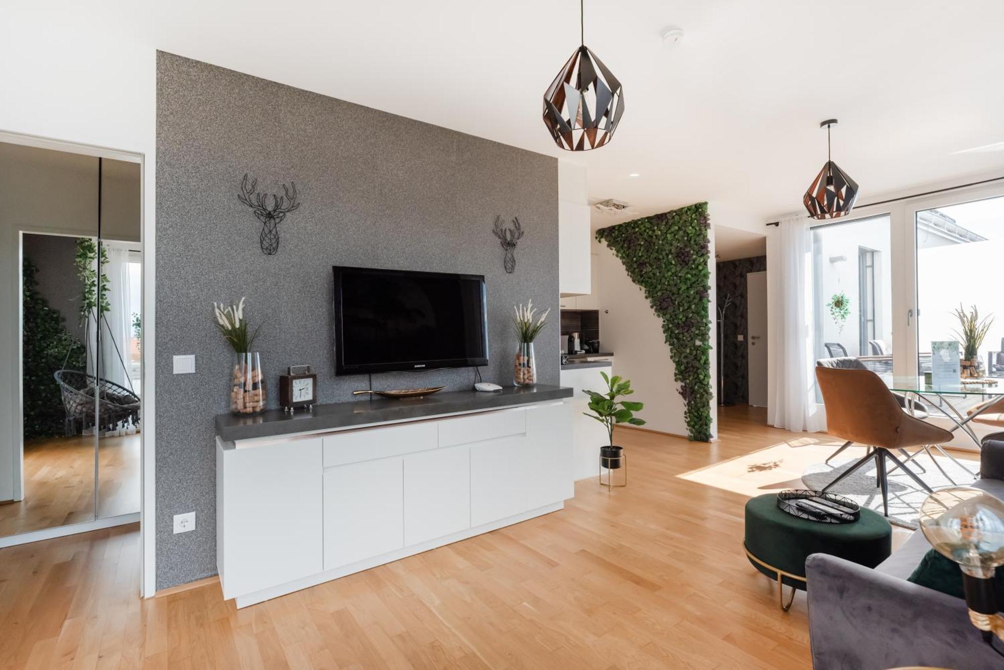 Apartment Mit Traumhafter Dachterrasse & Weitblick Wina Bagian luar foto