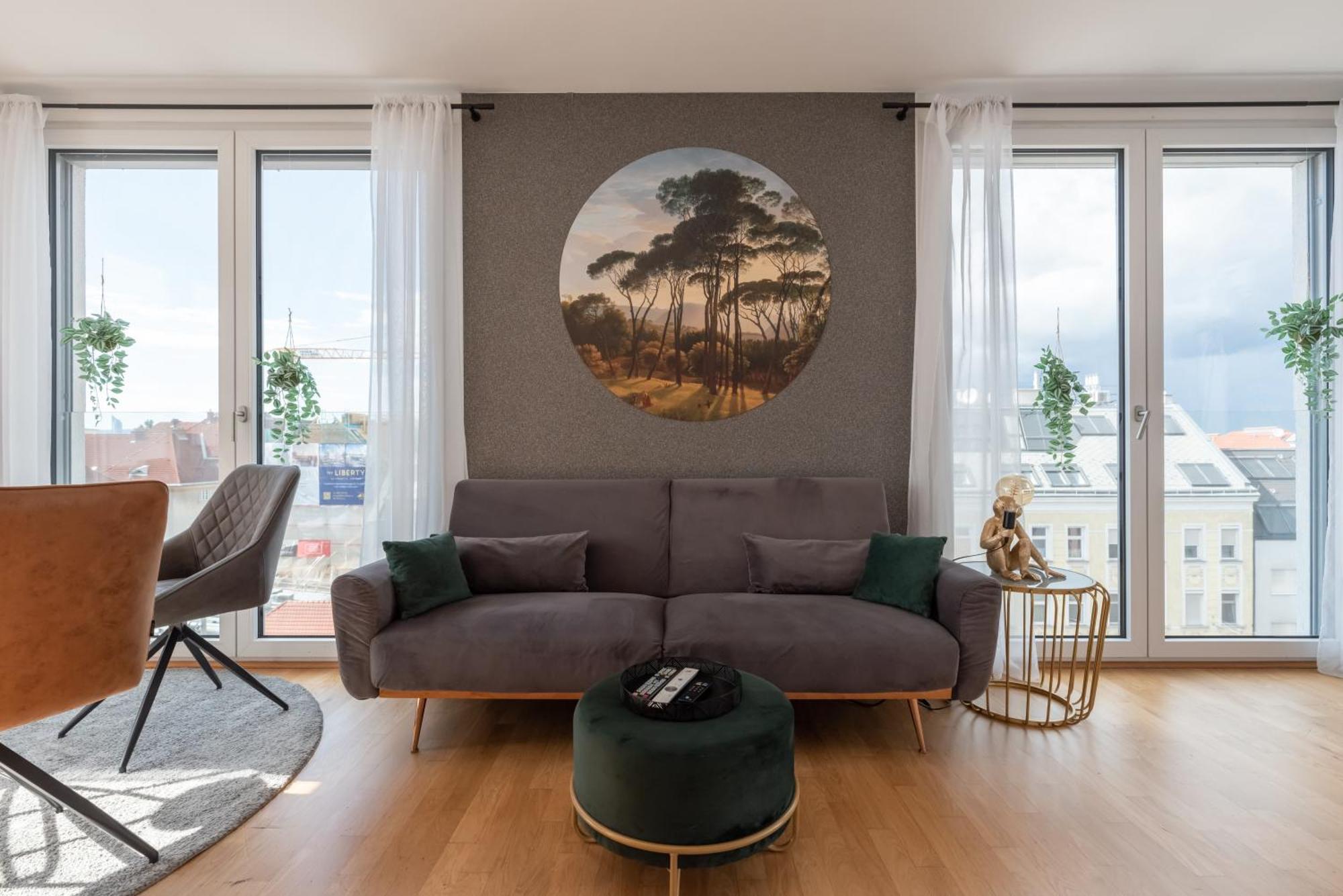 Apartment Mit Traumhafter Dachterrasse & Weitblick Wina Bagian luar foto