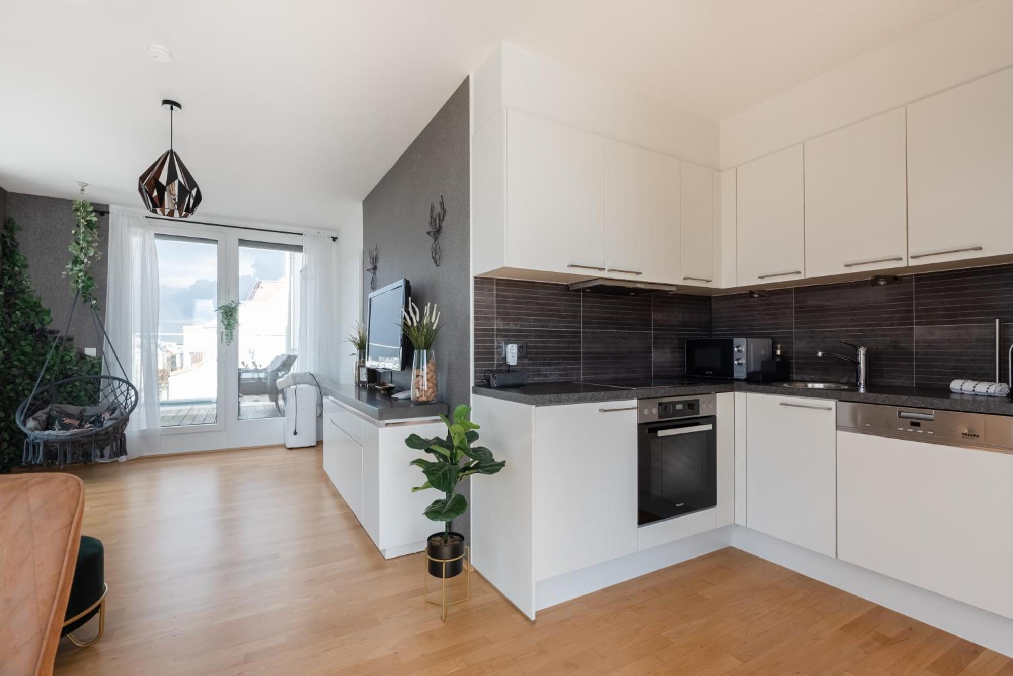 Apartment Mit Traumhafter Dachterrasse & Weitblick Wina Bagian luar foto